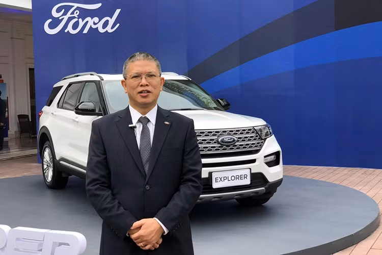 Hang xe oto Ford Viet Nam co lanh dao cao cap moi-Hinh-2