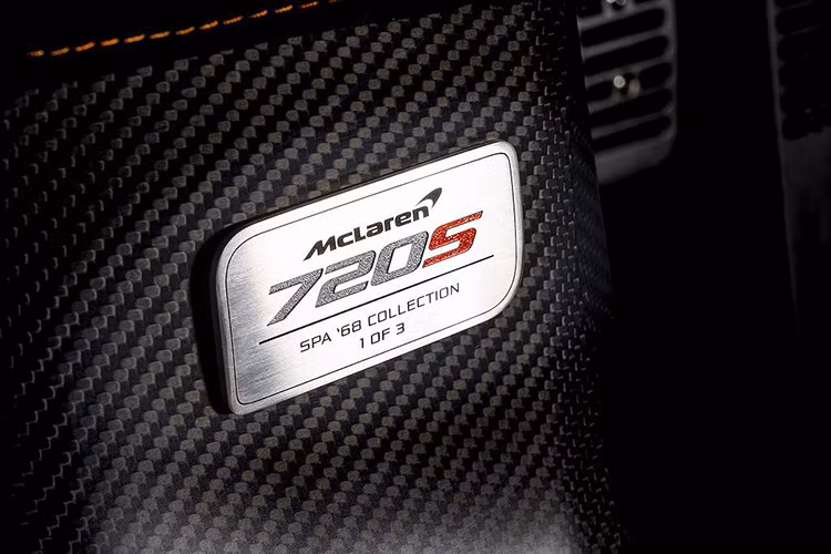 Tương tự như mẫu xe đua M7A cách đây 50 năm, chiếc McLaren 720S Spa 68 cũng đã được sơn màu cam sáng đặc biệt MSO Bespoke Orange.