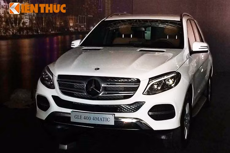 Không chỉ có những mẫu SUV cơ bắp, MBV còn mang đến thủ đô biểu tượng mới về thiết kế &amp; công nghệ ôtô - đặc biệt tại triển lãm lần này sẽ xuất hiện những thiết kế mới của Mercedes khiến bạn cảm thấy ấn tượng ngay từ ánh nhìn đầu tiên. 