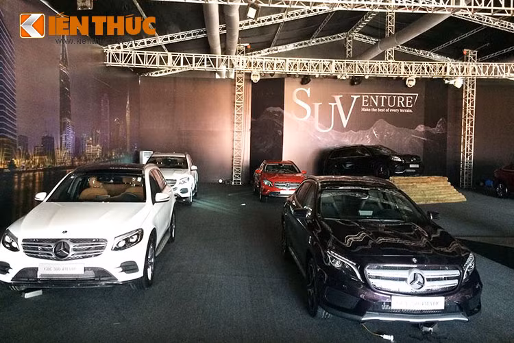 Ngày mai, triển lãm Mercedes-Benz Việt Nam (MBV) với chủ đề SUVenture sẽ chính thức diễn ra tại Trung tâm hội nghị Quốc gia, Hà Nội. Tại đây, khách hàng có thể chiêm ngưỡng trọn bộ sưu tập từ GLA đến GLS, bao gồm 14 phiên bản SUV cùng hàng loạt các mẫu xe đình đám.