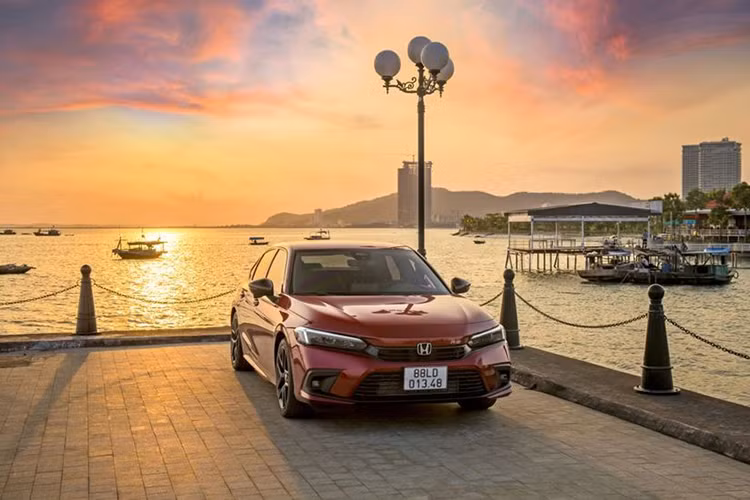 Gia xe oto Honda Viet Nam giam manh thang cuoi cung cua nam 2023-Hinh-2