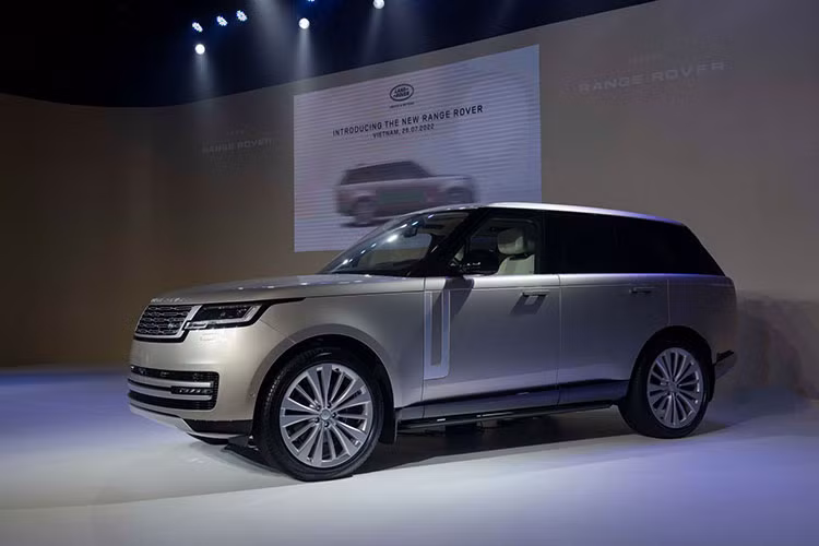 Xe nha giau Range Rover Sport 2023 “ngao gia”, van con noi lo loi cu