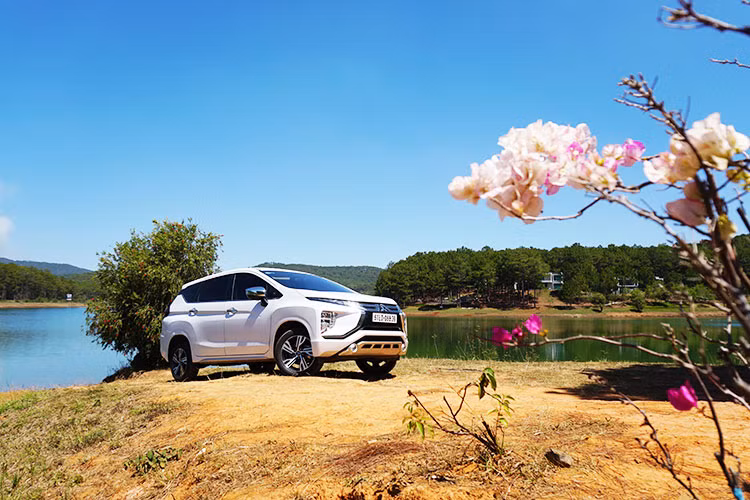 Phan khuc MPV 7 cho - Mitsubishi Xpander van “vo doi” o Viet Nam