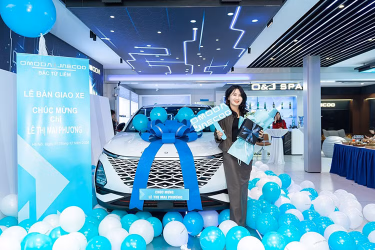 Nguoi dung Viet noi gi ve xe SUV Omoda C5?