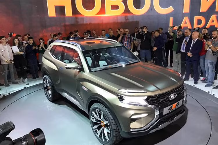Sau khi nhìn thấy mẫu concept Renault Arkana bóng bẩy ở Triển lãm Ô tô Moscow 2018, giờ đây chúng ta sẽ chuyển sự tập trung sang một mẫu concept bắt mắt khác từ nhà sản xuất xe ôtô Nga, đó chính là mẫu xe SUV giá rẻ Lada 4x4 Vision hoàn toàn mới.