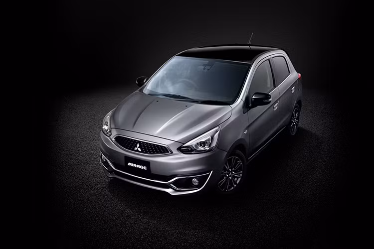 Để tăng thêm sức hấp dẫn cho mẫu xe đô thị cỡ A Mirage của mình, hãng Mitsubishi đã giới thiệu một phiên bản đặc biệt mang tên Mitsubishi Mirage Black Edition mới tại thị trường quê nhà Nhật Bản.