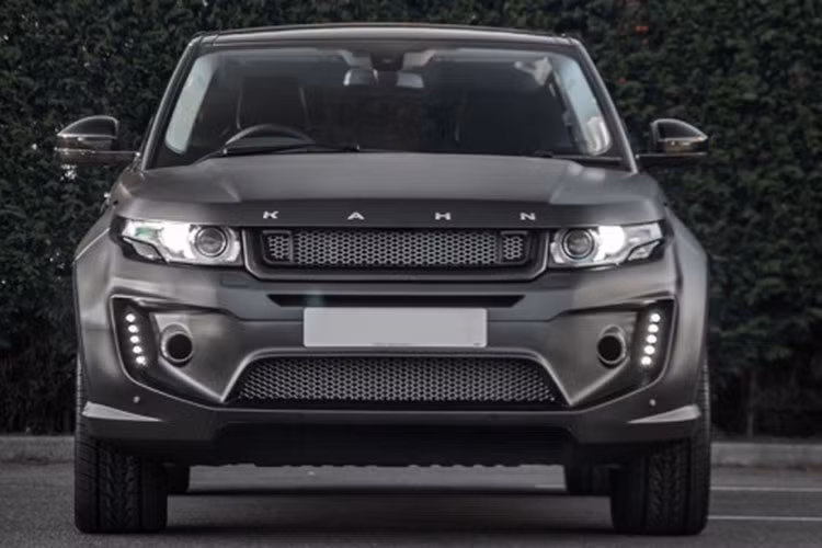 Hình dáng tổng thể của nó không khác nhiều so với một chiếc Evoque thông thường.