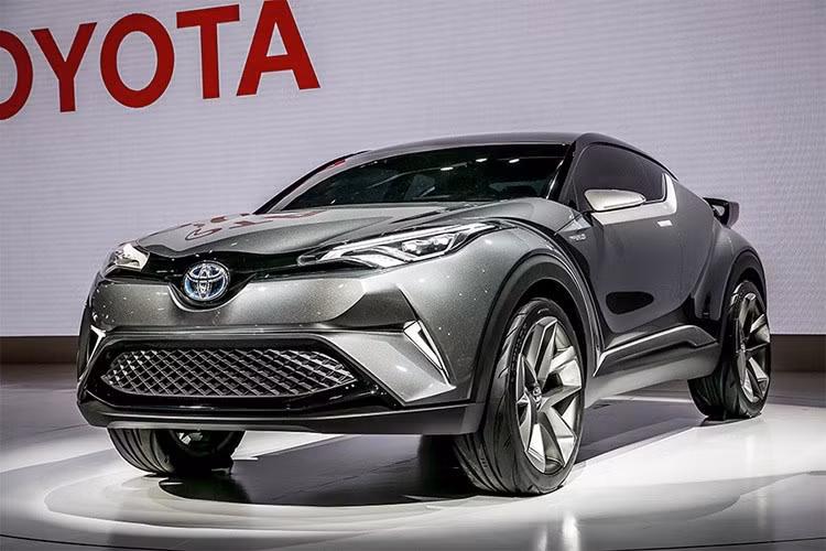 Xe SUV co nho Toyota C-HR 2017 "chay hang" tai Nhat Ban