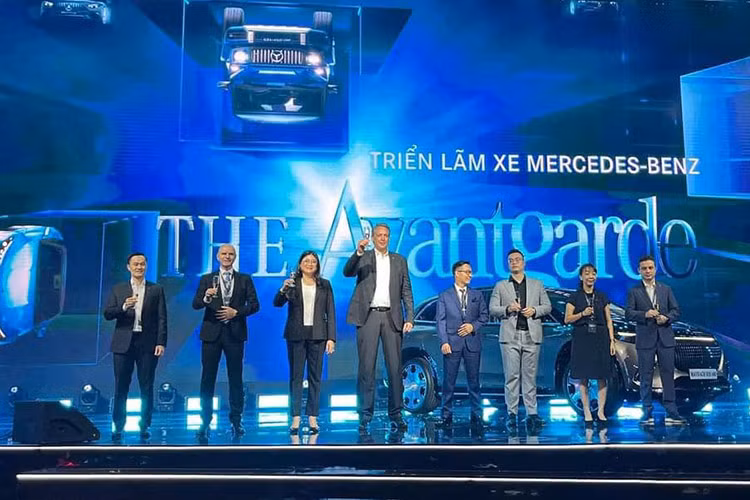 The Avantgarde 2024 dem dan Mercedes-Benz hon 150 ty den Ha Noi