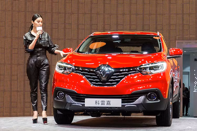 Renault Kadjar là mẫu crossover cỡ nhỏ hoàn toàn mới, được ra đời để thay thế đàn anh Koleos. Đây cũng là mẫu xe lắp ráp tại Trung Quốc đầu tiên của của hãng xe Pháp, Renault.