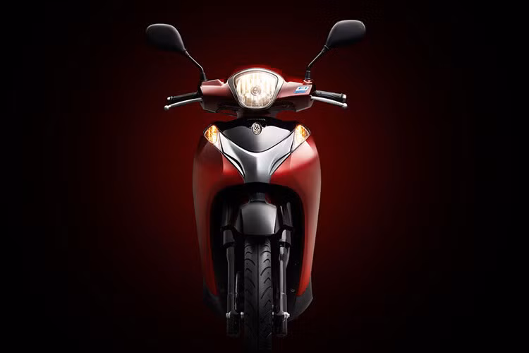 Bên cạnh hai mẫu xe tay ga SH và AirBlade, Honda SH Mode cũng sẽ có mức giá mới - tăng từ 51 triệu lên 63 triệu đồng, tăng 12 triệu đồng. Xe được trang bị bình xăng 5,5 lít, sàn để chân rộng và phẳng, móc treo đồ thuận lợi, ổ khóa từ đa năng, gác chân sau linh hoạt có thể gấp gọn gàng, hệ thống phanh kết hợp tiên tiến với 3 pít – tông thủy lực...
