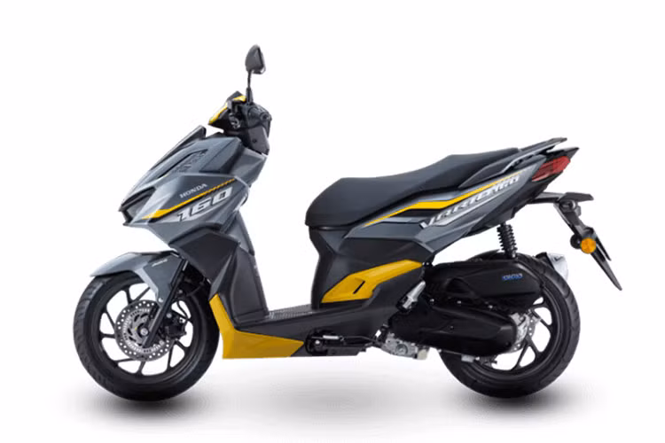 Kích thước của xe ga Honda Click 160 2025 lần lượt là 1.929 x 678 x 1.088 mm, trọng lượng 116 kg. Chiều cao yên 778 mm, chiều dài cơ sở 1.278 mm, khoảng sáng gầm xe 138 mm. Dung tích bình xăng 5,5 lít.
