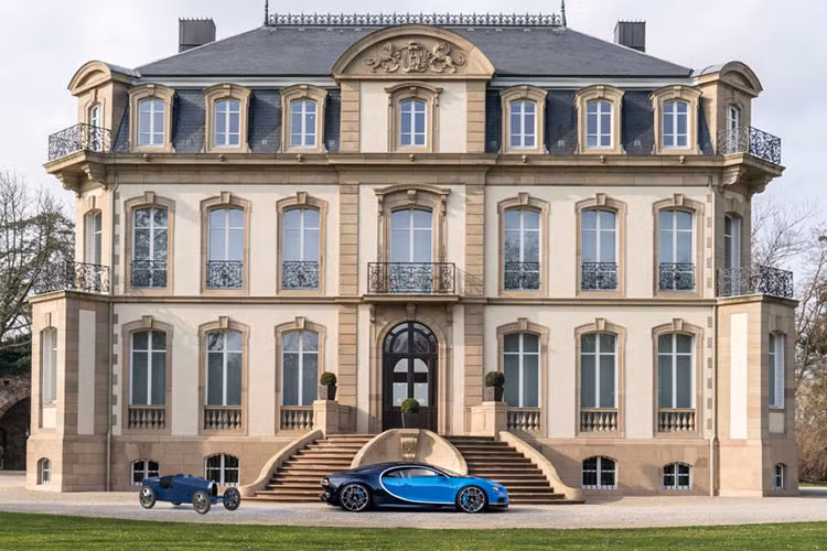 Giá xe Bugatti Baby II sẽ vào khoảng 33.800 USD (tương đương khoảng 800 triệu đồng). Ngoài ra, logo “Macaron” của công ty trên chiếc xe cũng được làm bằng bạc cứng tương tự như Chiron. Hiện nay, công ty Pháp đã bắt đầu tiếp nhận đơn đặt hàng và sẽ bắt đầu sản xuất ngay trong mùa thu này.