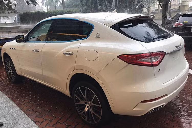 Mẫu xe SUV hạng sang Levante S sẽ vẫn được trang bị khối động cơ V6 3.0L Biturbo, sức mạnh tạo được tăng thêm 80 mã lực và ở mức 430 mã lực. Xe có khả năng tăng tốc từ 0 – 100 km/h chỉ 5,2 giây, hơn bản tiêu chuẩn 0,8 giây, tốc độ tối đa 264 km/h (tăng 14 km/h), đi kèm hộp số tự động 8 cấp, Tốc độ tối đa 264 km/h.