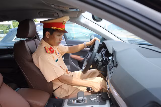 Ngoài lực lượng CSGT, Bộ Quốc phòng cũng sẽ tham gia đào tạo và huấn luyện cho đội ngũ lái xe phục vụ hội nghị APEC. Cũng giống như nhiều sự kiện lớn trước đây, bên cạnh nhiệm vụ quan trọng về phuong tiện còn phối hợp đảm bảo tốt tình hình an ninh, an toàn cho hội nghị.