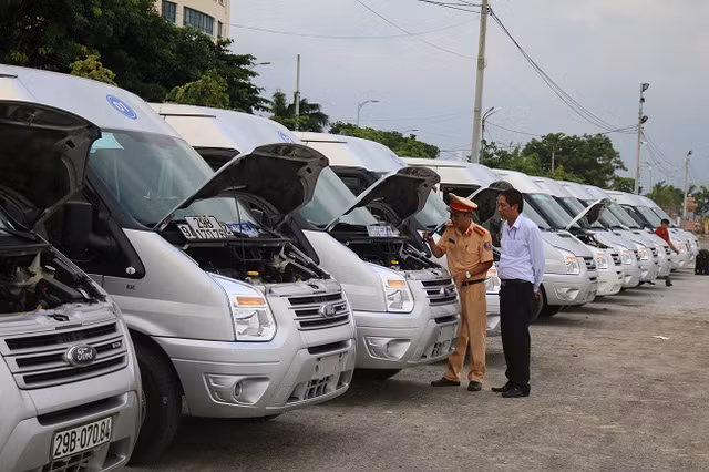 Đợt kiểm tra xe ôtô APEC lần này kéo dài từ ngày 20/10 đến ngày 4/11. Quá trình kiểm tra, Cục CSGT đã phát hiện và yêu cầu các đơn vị cung ứng phương tiện chưa đảm bảo tiêu chuẩn an toàn kỹ thuật nhanh chóng khắc phục, sửa chữa và đưa phương tiện đến để kiểm tra lại, kịp thời phục vụ an toàn cho Tuần lễ cấp cao APEC 2017.