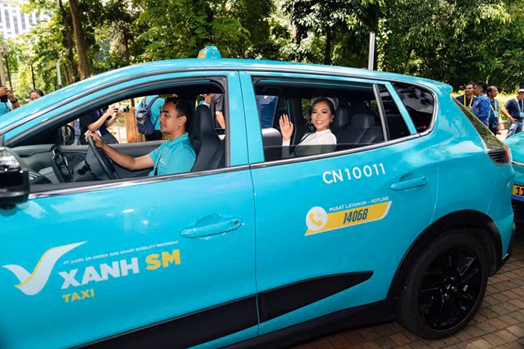 Xanh SM khai truong dich vu taxi dien tai Indonesia-Hinh-3