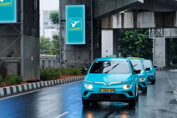 Xanh SM khai truong dich vu taxi dien tai Indonesia-Hinh-4