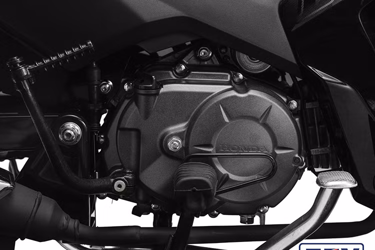 Về hệ thống truyền động, Honda Wave Alpha 2025 sử dụng động cơ xy-lanh đơn, dung tích 109,2 cc, 4 thì, SOHC, 2 van, làm mát bằng không khí, sản sinh công suất 6,5 kW tại 7.500 vòng/phút và mô-men xoắn cực đại 8,7 Nm tại 5.500 vòng/phút.