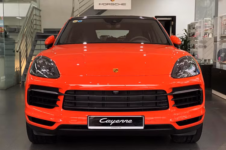 Trieu hoi Porsche Cayenne tien ty tai Viet Nam loi he thong treo