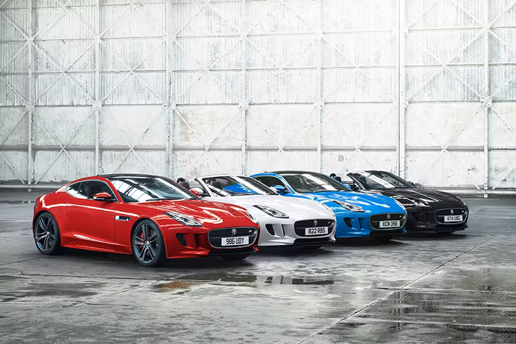  Được phát triển dựa trên mẫu F-Type S AWD, phiên bản đặc biệt F-Type S British Design edition 2017 này của hãng Jaguar sẽ có nhiều thay đổi cả nội và ngoại thất. 