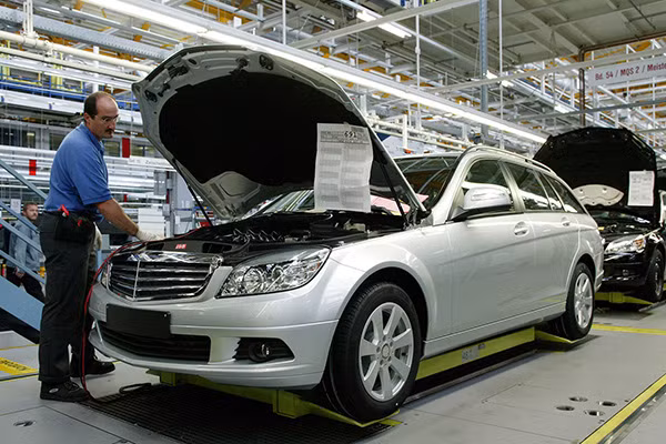 Mercedes-Benz dat doanh so ky luc tai thi truong An Do-Hinh-2