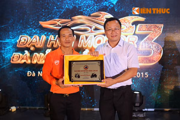 Dai hoi moto 3 mien gay quy tu thien gan 200 trieu dong