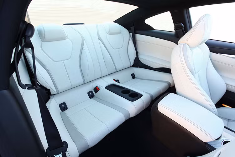 Bên trong Infiniti QX50 Concept sẽ có công nghệ ProPilot. Nghe cái tên này, chắc hẳn ai cũng đoán ra Infiniti QX50 Concept có thể lái tự động.