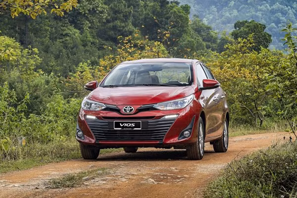 Toyota Viet Nam thang hoa voi gan 9.000 xe duoc tieu thu