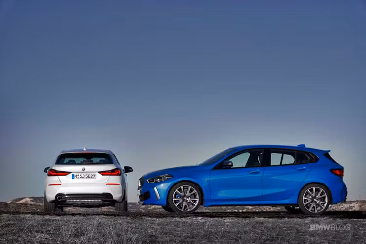 Mẫu xe BMW 1 Series giá rẻ sở hữu kiểu dáng thiết kế đẹp hơn thế hệ trước, nó mang phong cách thiết kế rất giống người anh em X2 hoàn toàn mới và nó hoàn toàn có thể gây nhầm lẫn với người anh em X2.