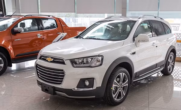 Chevrolet Viet Nam giam gia hang loat xe mong thoat "e"-Hinh-2