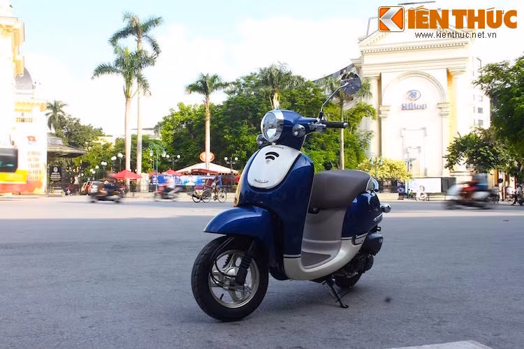 Là chiếc xe ga Honda 50cc nhỏ nhắn, đóng vai trò như một phương tiện di chuyển hàng ngày đầy thời trang cho nữ giới, đặc biệt là học sinh và sinh viên do sử dụng động cơ 50cc nên không cần bằng lái A1. Tại Việt Nam, do được nhập khẩu nguyên chiếc từ Nhật nên chiếc xe có giá lên tới khoảng 60 triệu đồng.