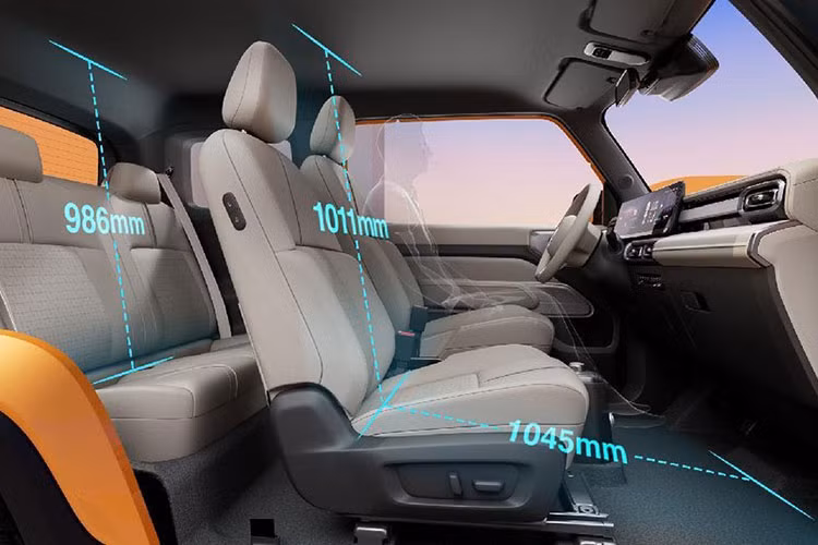 Cụm pin đặt dưới gầm xe có dung lượng 28,1kWh, cho quãng đường di chuyển khoảng 303km với một lần sạc đầy, theo tiêu chuẩn CLTC. Công nghệ sạc nhanh cho phép dung lượng pin tăng từ 30% lên 80% trong thời gian khoảng 35 phút.