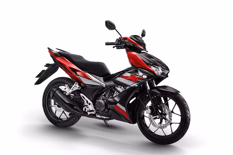 Trái tim của phiên bản màu mới tiếp tục thuộc về khối động cơ mạnh mẽ với hệ thống phun xăng điện tử PGM-FI 150cc 4 kỳ xi lanh đơn kết hợp cùng hộp số 6 cấp, cam đôi DOHC 4 van làm mát bằng dung dịch, sản sinh công suất tối đa 15,4 mã lực tại 9.000 vòng/phút, mô-men xoắn cực đại 13,5 Nm tại 6.500 vòng/phút.