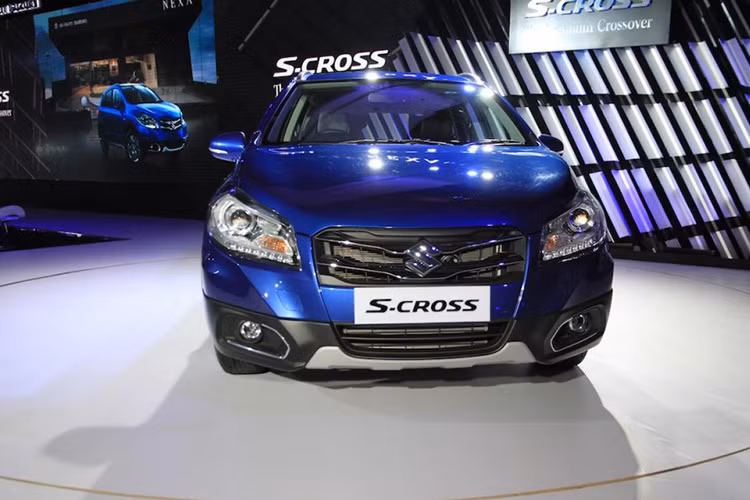 Suzuki trinh lang S-Cross 