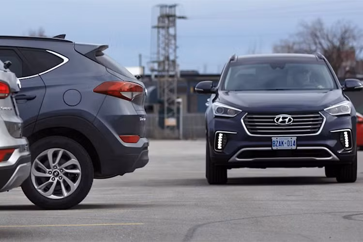 Trong sự kiện trình làng mẫu xe SUV Santa Fe thế hệ mới tại Hàn Quốc cách đây không lâu, ông Byung Kwon Rhim, giám đốc bán hàng toàn cầu của hãng xe hơi Hyundai, đã thừa nhận công ty này sẽ phát triển phiên bản N hiệu suất cao hơn của dòng crossover cỡ C Hyundai Tucson.
