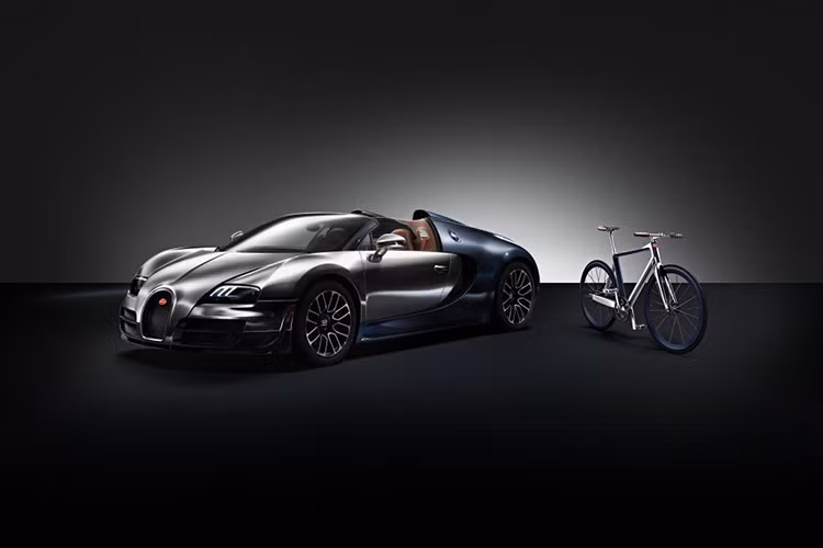 Được biết, bộ khung của chiếc xe đạp PG Bugatti được chế tạo bởi chuyên gia về vật liệu sợi carbon chuyên làm việc trên xe đua Công thức 1 ở Italy. Vành xe sử dụng loại Lightweight cũng bằng vật liệu sợi cacbon.