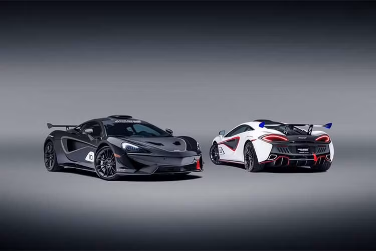 Hiện tại, nhà sản xuất siêu xe Anh quốc vẫn chưa công bố cụ thể giá của siêu xe McLaren MSO X. Tuy nhiên, xét tới việc chiếc McLaren 570S gốc vốn đã có giá hơn 187.000 USD (khoảng 4,25 tỷ đồng) tại Mỹ, chắc chắn MSO X sẽ đắt hơn con số này rất nhiều.