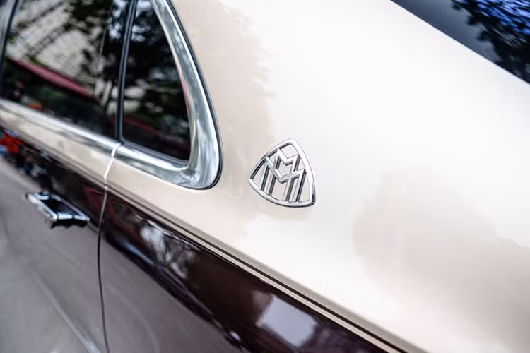 So với những chiếc xe siêu sang Mercedes-Maybach S680 nhập tư nhân đang được chào bán từ 22 đến 27 tỷ đồng, dễ dàng thấy Mercedes-Maybach S680 chính hãng đang có lợi về giá nhưng "phốt cũ" của những G63 hay Maybach GLS600 có thể khiến khách hàng rất thận trọng để đặt lên bàn cân trước khi chốt mua xe chính hãng hay không.