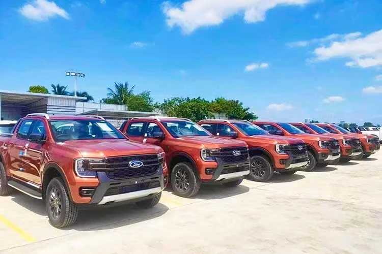 Theo báo cáo từ Hiệp hội các nhà sản xuất ôtô Việt Nam (VAMA), lượng xe bán tải tại Việt Nam tiêu thụ trong tháng 9 khởi sắc hơn so với tháng trước đó. Hầu hết các mẫu xe đều có dấu hiệu tăng trưởng dương. Tuy nhiên, thứ hạng giữa các mẫu xe không có sự thay đổi.