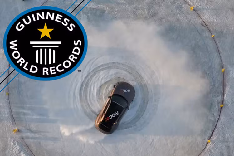Porsche Taycan Cross Turismo lap Ky luc Guinness voi 69 vong 
