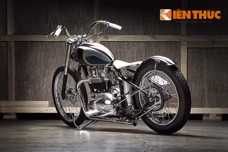 Phiên bản Triumph 650 1964 được hãng xe Anh sử dụng động cơ 4 thì, hai xi-lanh song song dung tích 649 phân khối làm mát bằng gió. Hộp số 4 cấp.