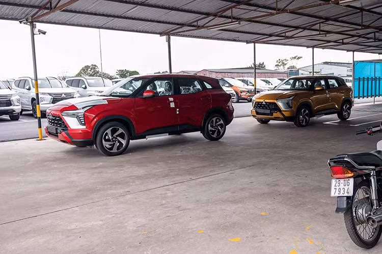 Theo nhà sản xuất, mẫu SUV 5 chỗ này có không gian rộng rãi và thực dụng nhất nhì phân khúc, do có nhiều khoang chứa đồ rải rác, ngăn làm mát, ghế có thể chỉnh ngả lưng và cốp sau có thể tùy chỉnh linh hoạt cho phù hợp với nhu cầu chở đồ.