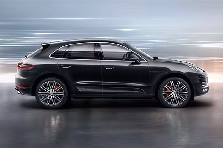 Nếu được đưa vào sản xuất, mẫu crossover-coupe của Porsche sẽ được phát triển trên nền tảng khung gầm MLB Evo của Tập đoàn Volkswagen. Nền tảng này cũng sẽ được sử dụng để phát triển mẫu Audi Q7 thế hệ mới, Volkswagen Touareg, cũng như Bentley SUV và Lamborghini Urus.