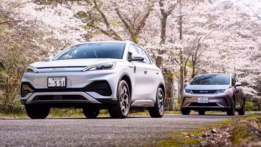 Toyota bi oto dien Trung Quoc 