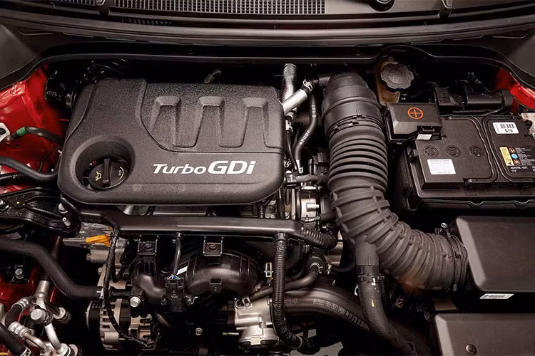 Ngoài ra Hyundai i20 2019 mới còn có tùy chọn hộp số ly hợp kép 7 cấp. Ở phiên bản động cơ 1.2L cho công suất tối đa 73 và 83 mã lực, ở phiên bản động cơ 1.4L cho công suất tối đa 100 mã lực. Cả 3 phiên bản động cơ đều được trang bị khởi động bằng nút bấm Start/Stop.
