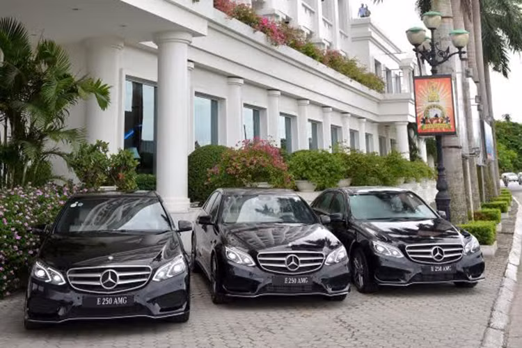 Theo đại diện Mercedes-Benz Việt Nam và đối tác thứ 81 - Pearl River Hải Phòng, 4 chiếc E-Class sẽ là ấn tượng đầu tiên đối với các khách hàng về khách sạn ngay khi đến với thành phố Hải Phòng hay khi vừa đặt chân xuống sân bay Cát Bi.