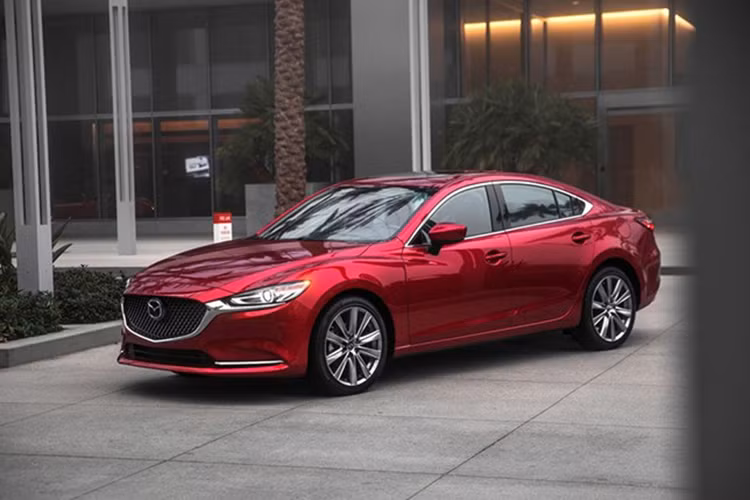 Sau CX-8, Mazda6 bi don se bi 