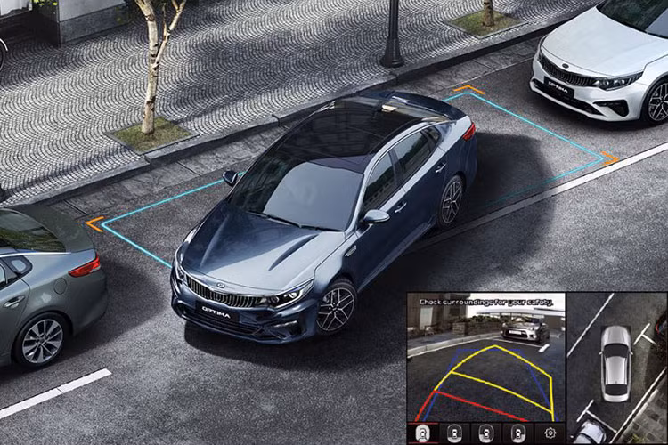 Theo đại diện hãng xe ôtô Kia tại Malaysia cho hay, Kia Optima phiên bản 2019 sẽ được ra mắt thị trường Malaysia vào đầu tháng 11 này với giá khởi điểm từ 169.888 RM (tương đuong 947 triệu đồng). Hiện chưa có thông tin gì về mẫu xe mới này tại Việt Nam.
