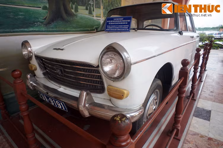 Hiện chiếc xe Peugeot 404 này đang được trưng bày tại được trưng bày ở Bảo tàng Hồ Chí Minh, chi nhánh TP HCM. Với hành trình từ Tân Đảo về Việt Nam tới cảng Hải Phòng, nó được mệnh danh là chiếc xe vạn dặm.